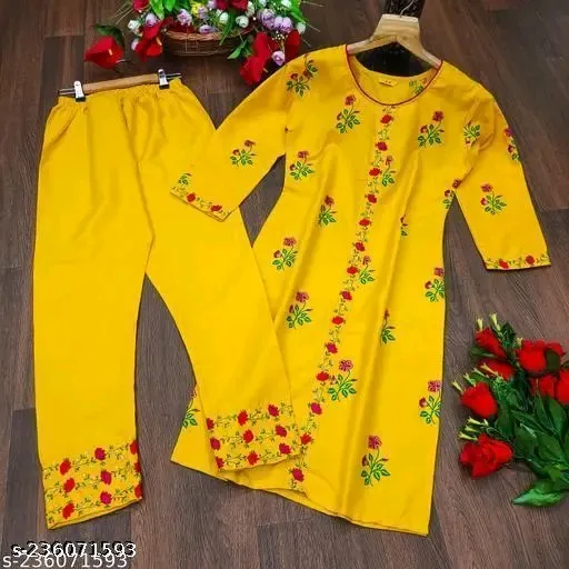Women Kurta Set (S)